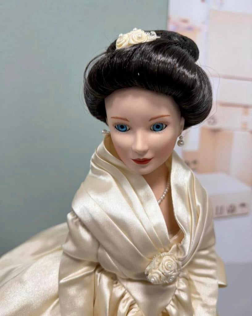 Ashton-Drake Galleries wedding Dress Doll 1994 signed + doos, Verzamelen, Ophalen of Verzenden, Zo goed als nieuw, H, H