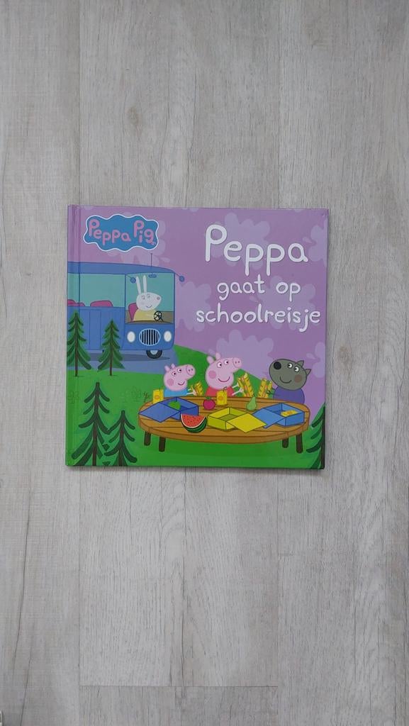 Boekje Peppa Big 'Peppa gaat op schoolreisje', Fictie algemeen, Jongen of Meisje, Ophalen of Verzenden, Zo goed als nieuw