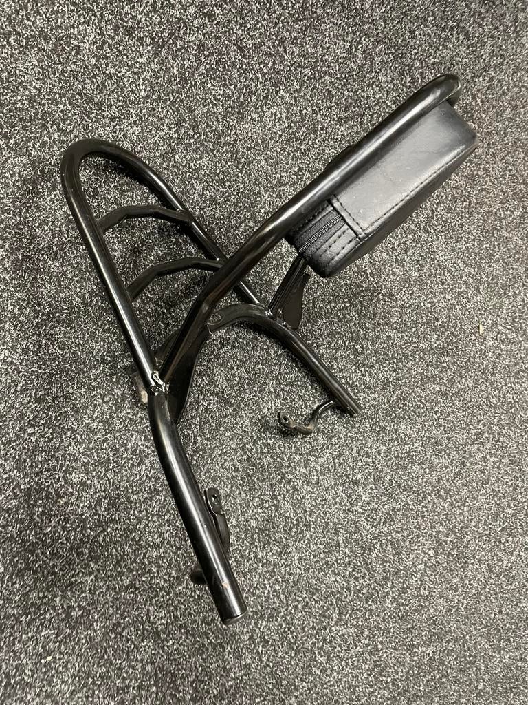 Drager sissybar Sym Mio 50i, Fietsen en Brommers, Ophalen of Verzenden, Zo goed als nieuw, Overige typen, SYM