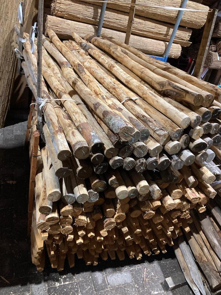 Boompalen kastanje schuttingpaal takkenril, Ophalen of Verzenden, Nieuw, Palen