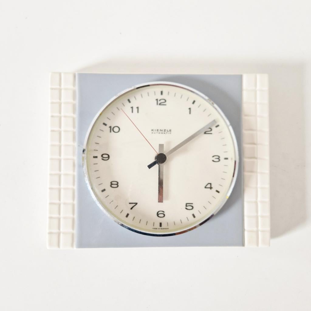 Kienzle automatic vintage klok pastel blauwe  wandklok, Huis en Inrichting, Woonaccessoires | Klokken, Kolibrivintagehal@gmail.com
