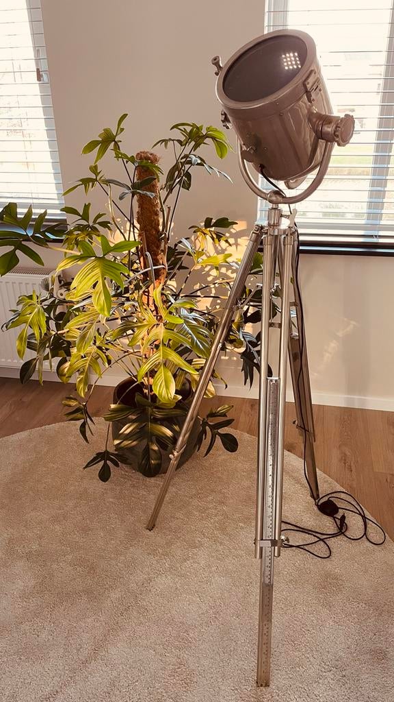 Industriële theaterlamp op statief –  tripod vloerlamp, Ophalen, Gebruikt, Metaal, 150 tot 200 cm