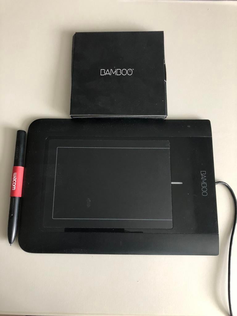 Teken tablet, Computers en Software, Tekentablets, Ophalen, Zo goed als nieuw, Bedraad