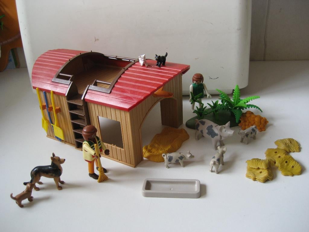 playmobil stal varkens met verzorgers, Ophalen of Verzenden, Gebruikt