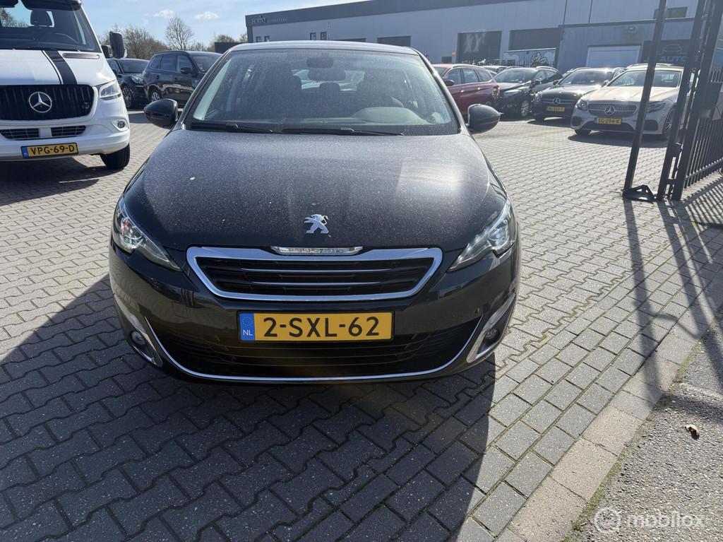 Peugeot 308 1.6 e-HDi Blue Lease Executive, Voorwielaandrijving, Euro 5, Stof, Gebruikt