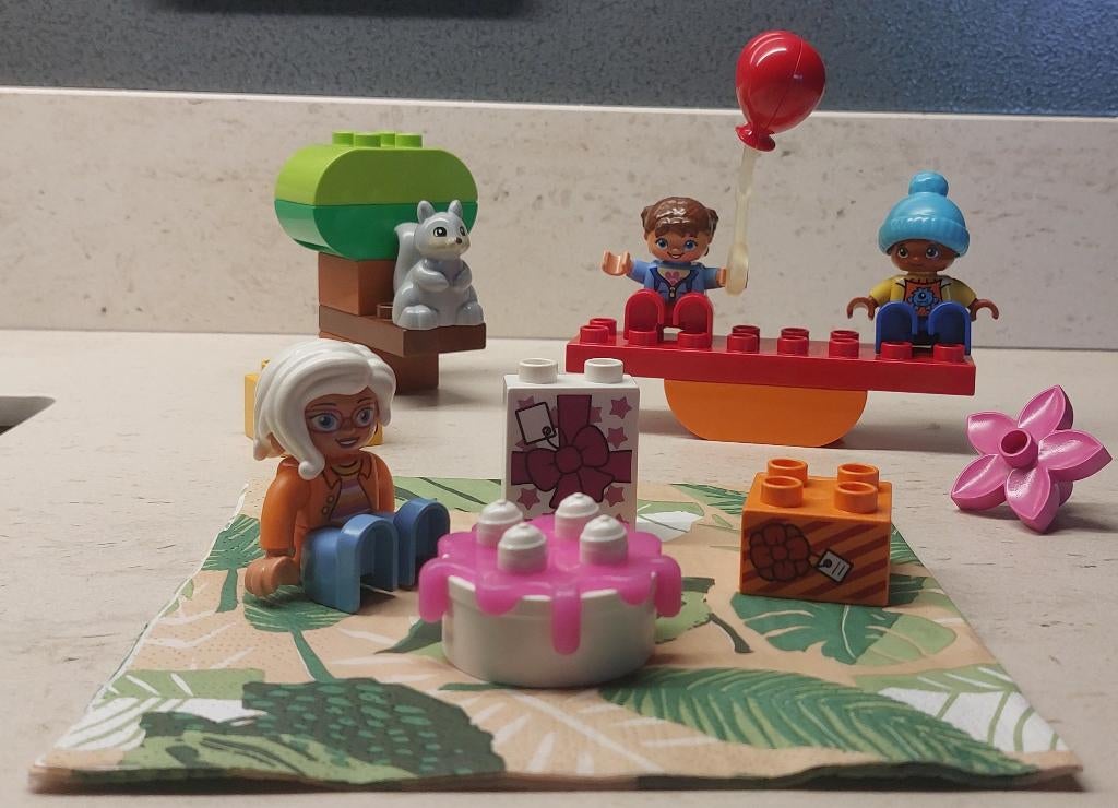 Duplo 10832 picknick, feestje zgan, Ophalen of Verzenden, Zo goed als nieuw, Complete set, Duplo