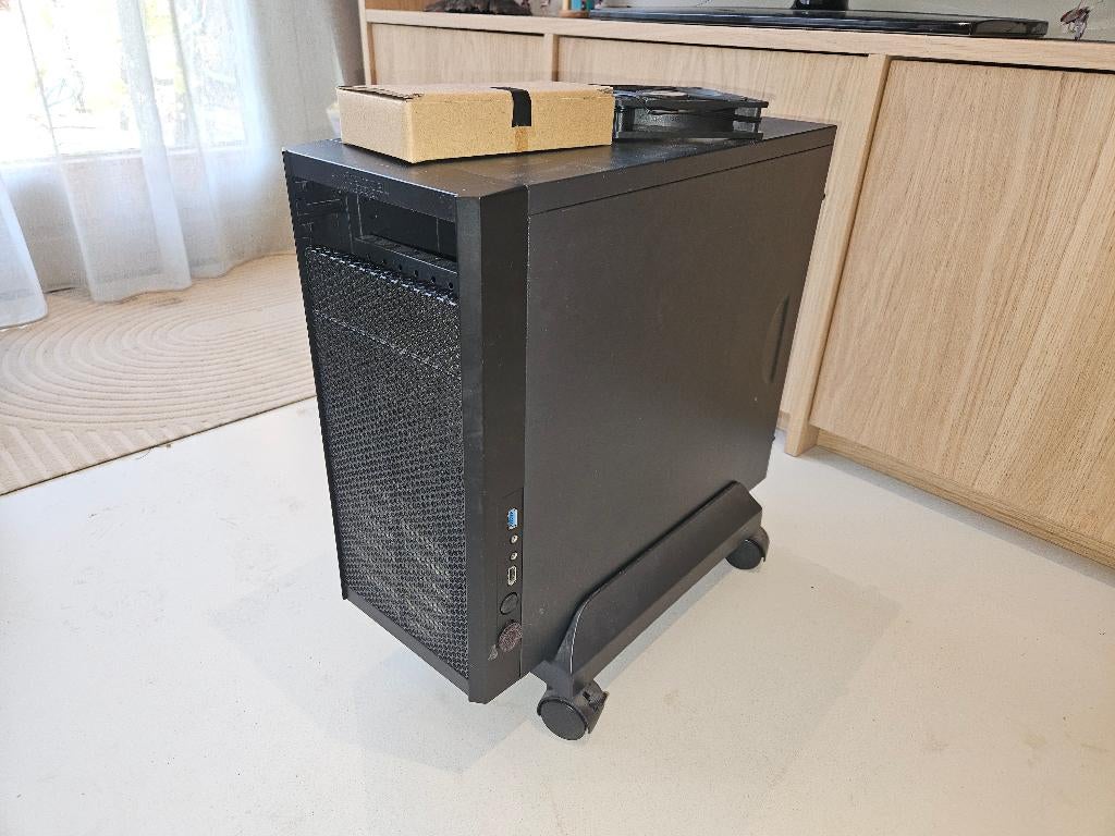 Fractal Design Core 1000, Computers en Software, Computerbehuizingen, Ophalen, Gebruikt