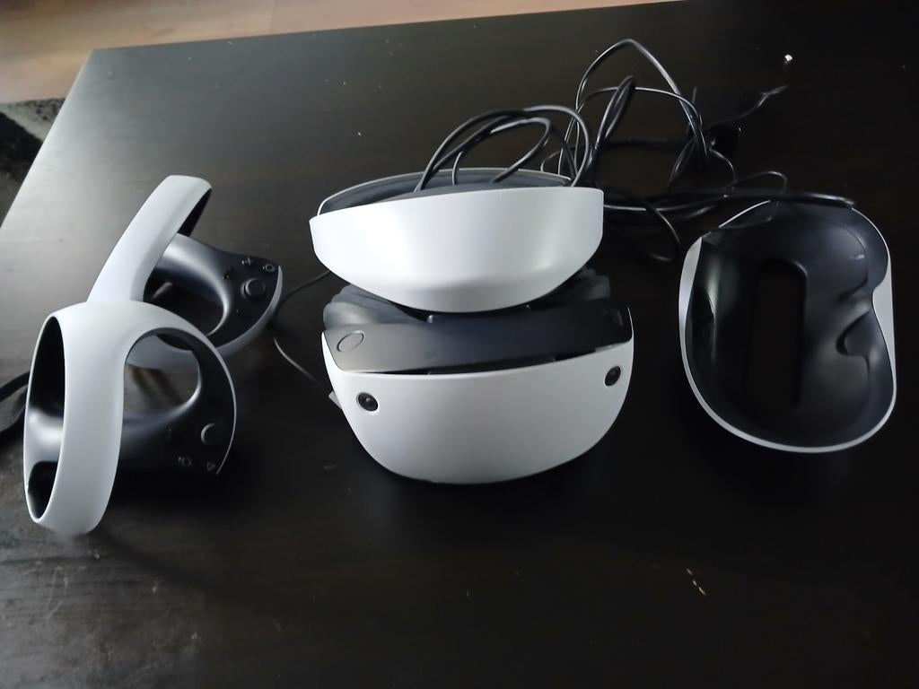 PS VR2 - Zo goed als nieuw, compleet met controllers, Spelcomputers en Games, Virtual Reality, Ophalen of Verzenden, Zo goed als nieuw