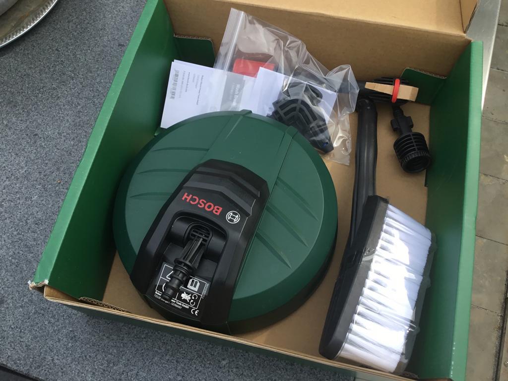 Bosch Hogedrukreiniger Set voor terras en auto, Tuin en Terras, Ophalen, Nieuw, Elektrisch, Met regelbare waterdruk