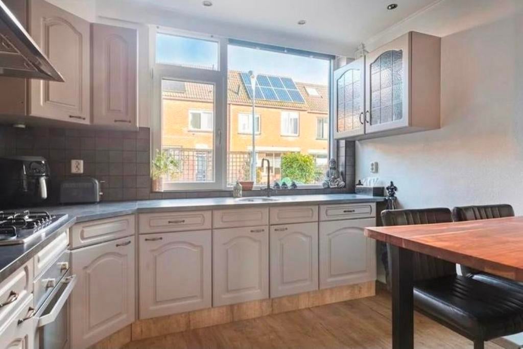 GRATIS - Complete L-keuken 280 x 310 cm - met merk apparaten, Huis en Inrichting, Keuken | Complete keukens, Ophalen, Gebruikt