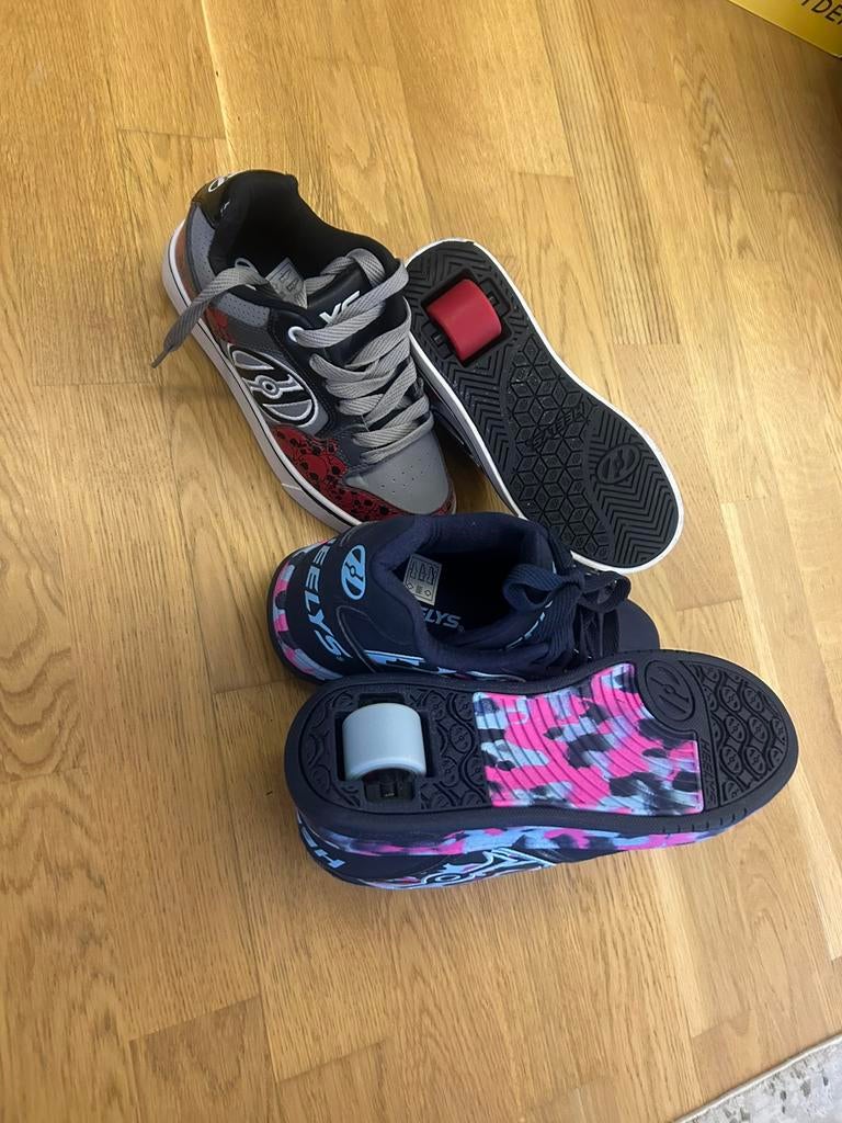Heelys shoes, Ophalen of Verzenden, Zo goed als nieuw, Jongetje of Meisje, Schoentjes