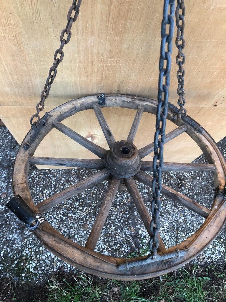 wagenwiel lamp kroonluchter van antiek wiel, Antiek en Kunst, Ophalen of Verzenden