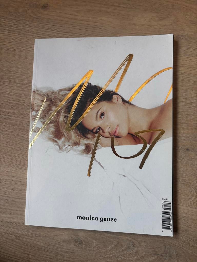 Magazine van Monica Geuze, Ophalen of Verzenden, Gelezen, Glossy