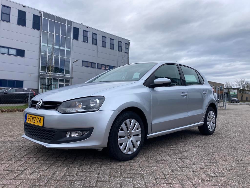 Volkswagen Polo 1.6 TDI | Parkeersensoren | 2e Eigenaar, Auto's, Stof, Zwart, Origineel Nederlands, 1200 kg