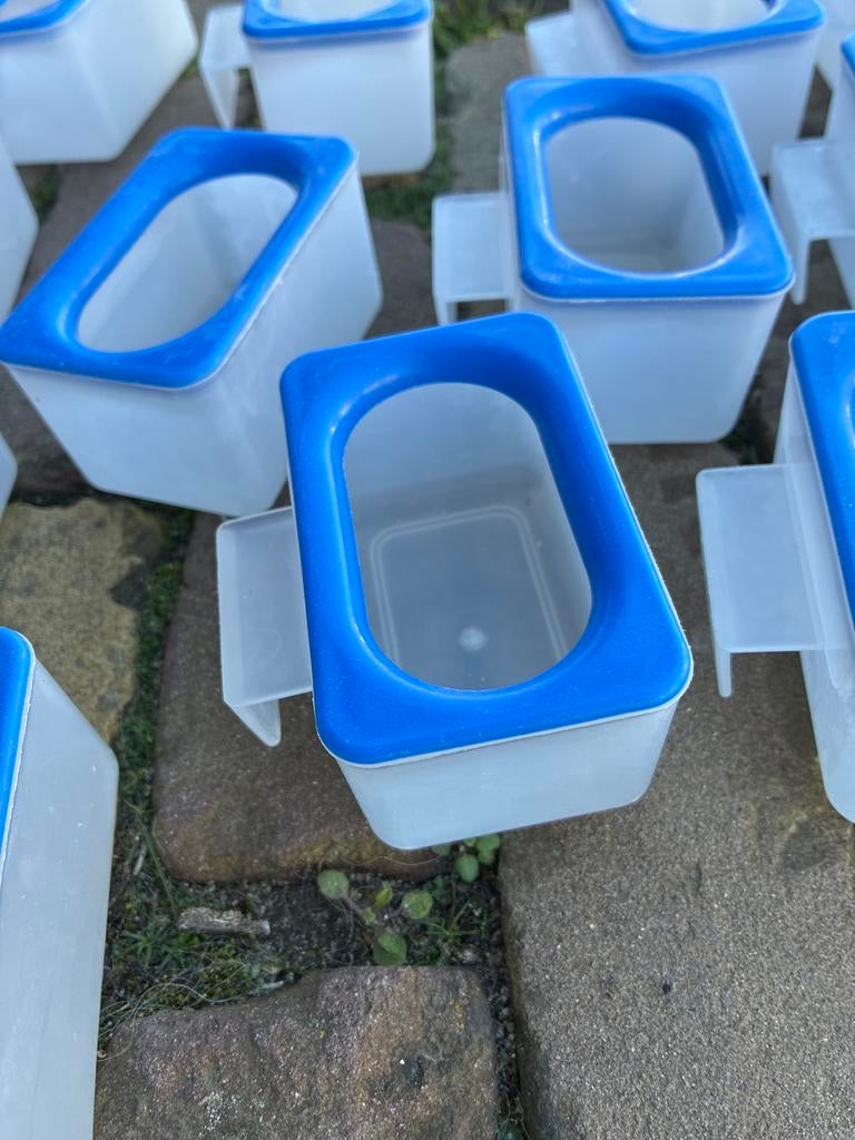 voerbakjes duif, Kunststof, Overige typen, Onbekend, Ophalen of Verzenden