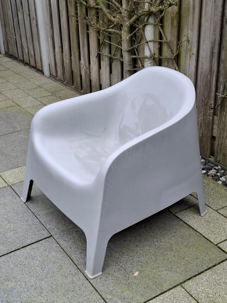 Beige Skarpo stoel van Ikea, Ophalen, Gebruikt, Kunststof, Stapelbaar