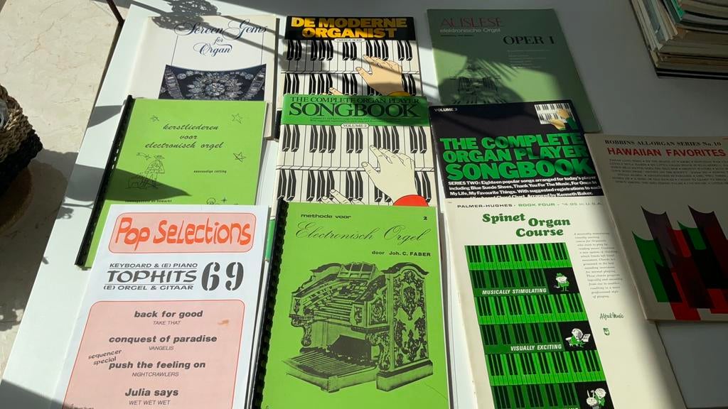 10 orgelboeken divers, Muziek en Instrumenten, Bladmuziek, Orgel, Les of Cursus, Ophalen of Verzenden, Zo goed als nieuw