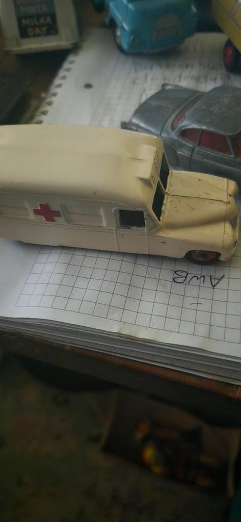 Oude auto's  o.a dinky toys, Verzamelen, Speelgoed, Ophalen, Gebruikt