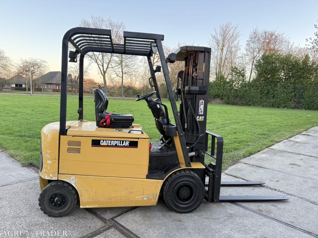 Caterpillar 2500KG elektrisch triplex 4.7M Sideshift 4000uur, Info@vanbeurdenheftrucks.nl, Caterpillar, Heftruck, Ophalen of Verzenden