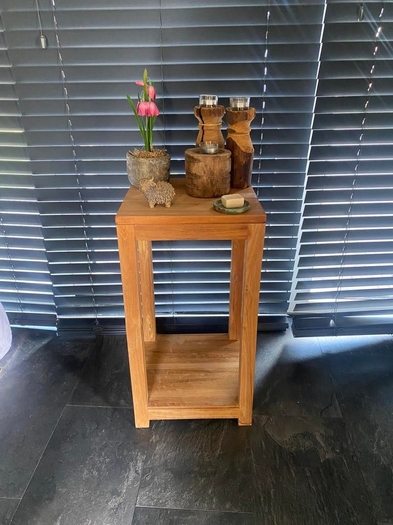 2 teakhouten tafeltjes, Huis en Inrichting, Vierkant, 55 tot 75 cm, Zo goed als nieuw, Ophalen