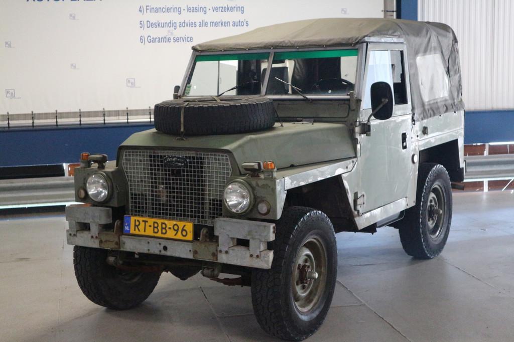 Land Rover Defender 2.3 88" / Juni 1977 / Weg Bel vrij / APK, Gebruikt, 4 cilinders, SUV of Terreinwagen, Te koop