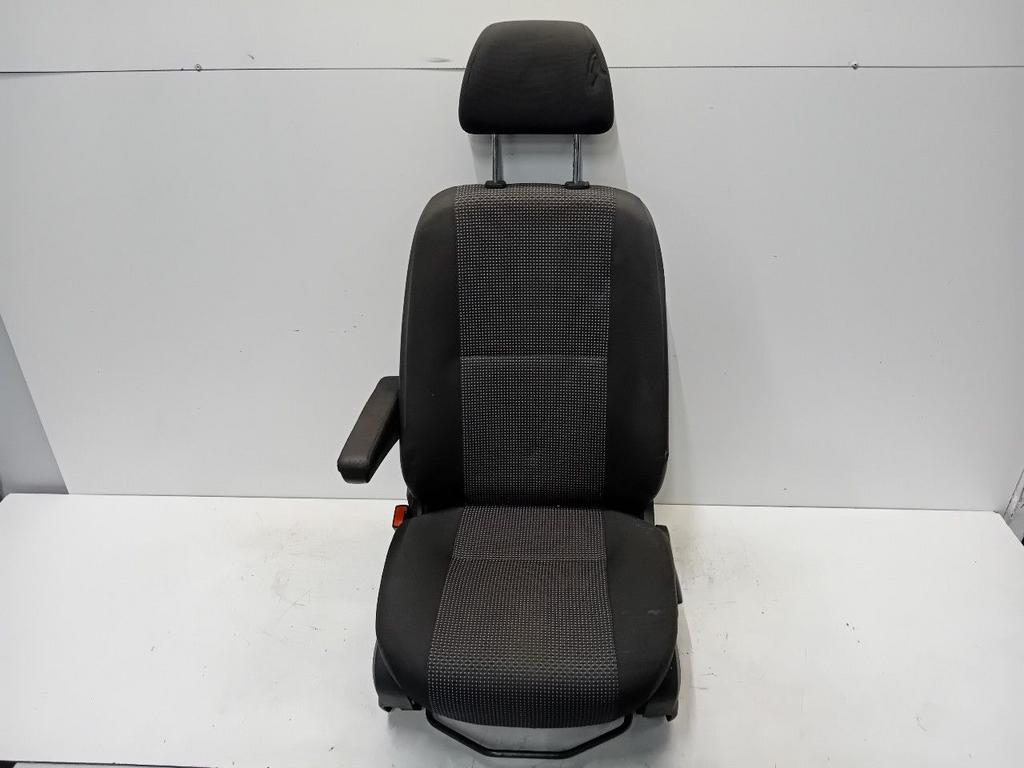 Stoel links voor Mercedes-Benz Sprinter, Onderdelen@venauto.nl, Van der Ven Autorecycling B.V., Gebruikt, Ettenseweg 76, 4706 PB Roosendaal, The Netherlands