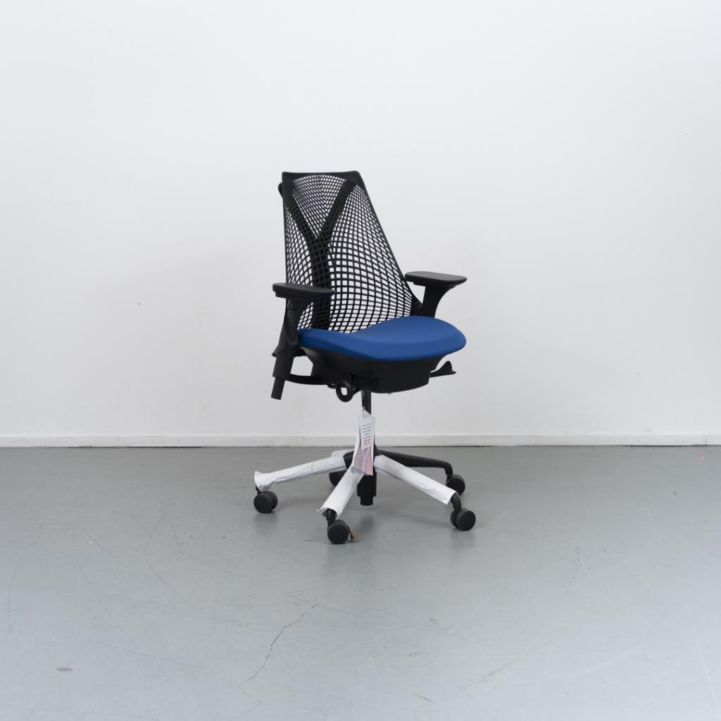 1x Herman Miller Sayl Bureaustoel Blauw - Zwart, Niet ingevuld, Gaming bureaustoel, Overige kleuren, Niet ingevuld
