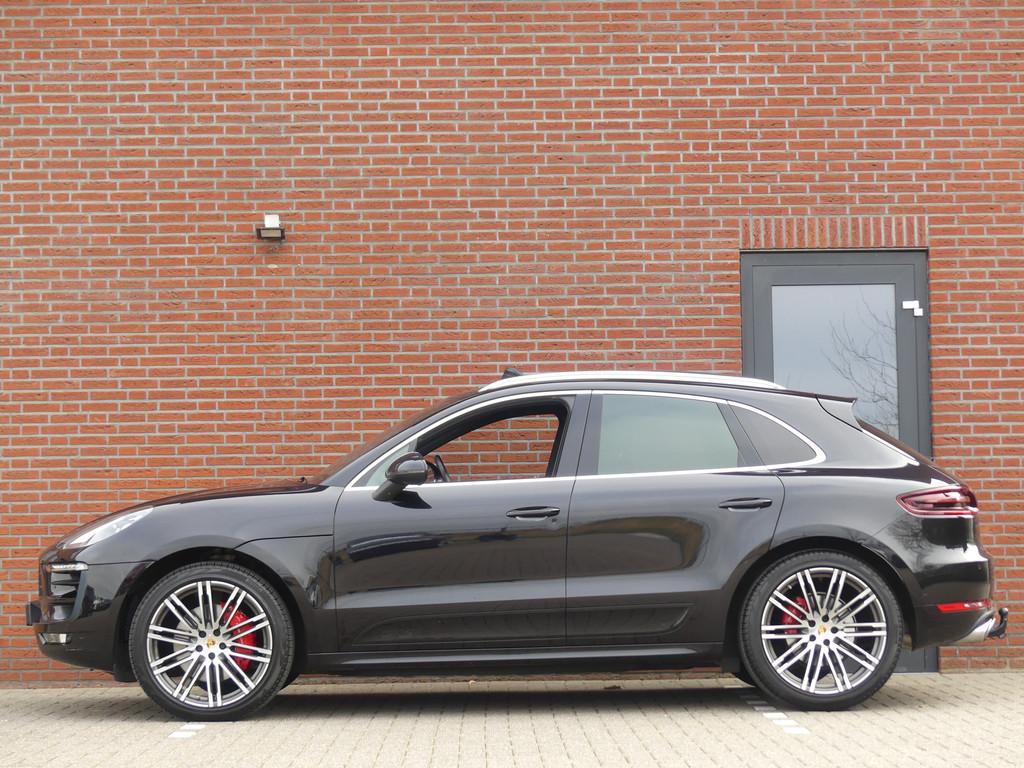 Porsche Macan 3.0 GTS Luchtvering/Pano/Trekhaak/Sportchrono, Auto's, Porsche, Automaat, Gebruikt, Euro 6, Bedrijf