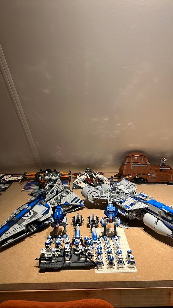 Lego Star Wars ‘501’ Frigate & Venator met 32 minifigs!!, Ophalen of Verzenden, Zo goed als nieuw