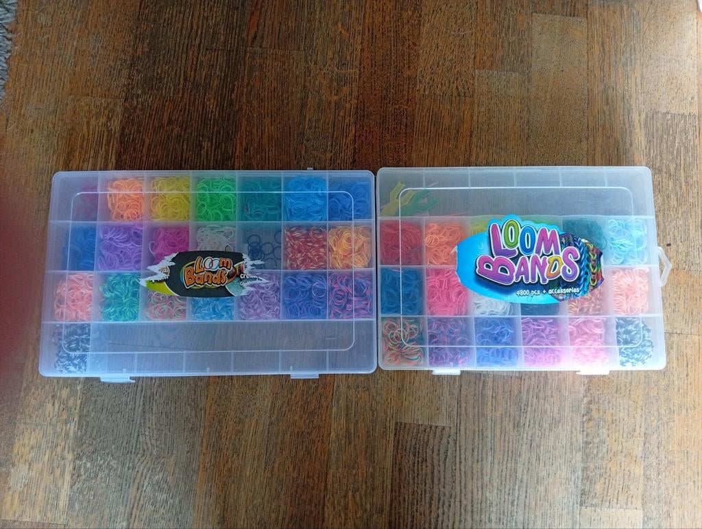 Loom Bands set met twee opbergdozen, Ophalen, Gebruikt, Meerkleurig, Knutselset