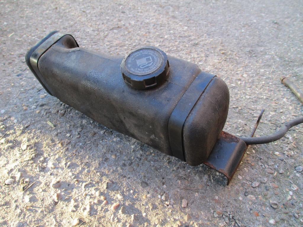 Benzinetank Maestro Stiga Westwood Brill Gamo Iltis B&S, Ophalen of Verzenden, Gebruikt, 50 cm of meer