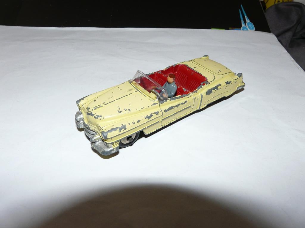 Dinky Toys - Nr. 131 - Cadillac Eldorado, Ophalen, Gebruikt, Auto, Dinky Toys