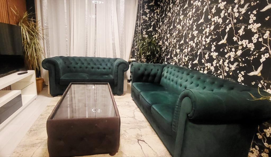 Stijlvolle Chesterfield banken set (groen fluweel), 150 tot 200 cm, 75 tot 100 cm, Ophalen of Verzenden, Zo goed als nieuw