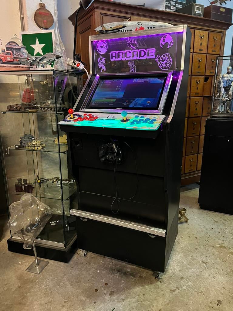 Grote Arcadekast, 10.000 oldskool spellen ook 3D, Ophalen, Gebruikt, Nvt, Nvt