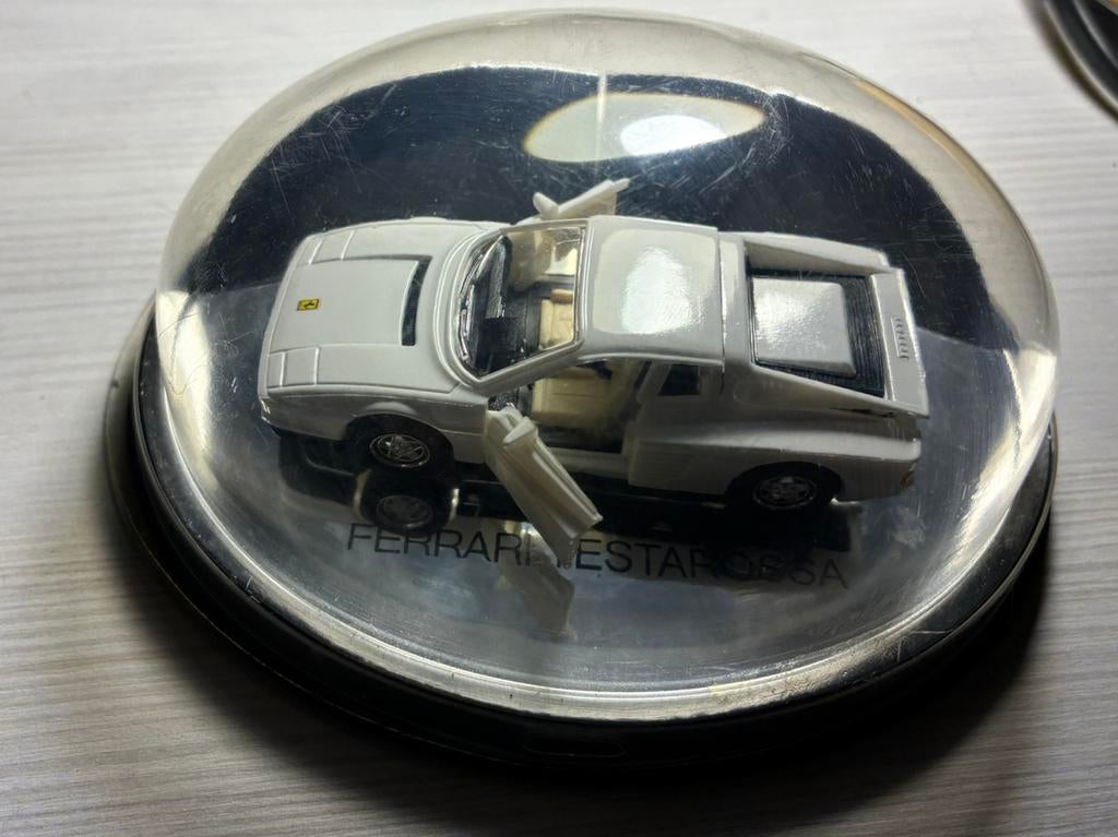 Majorette model 1/60 Ferrari Testarossa, Hobby en Vrije tijd, Ophalen, Zo goed als nieuw, Auto