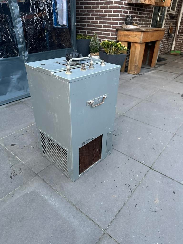 Watergekoelde bierkoeler, Ophalen, Gebruikt