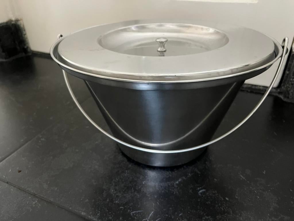 Po emmer RVS met deksel, Ophalen of Verzenden, Zo goed als nieuw