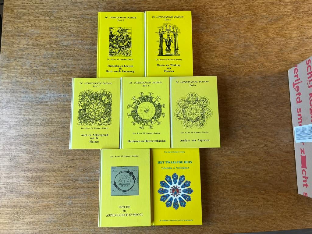 Astrologie boekenset Karen Hamaker-Zondag, Boeken, Gelezen, Achtergrond en Informatie, Karen Hamaker-Zondag, Astrologie