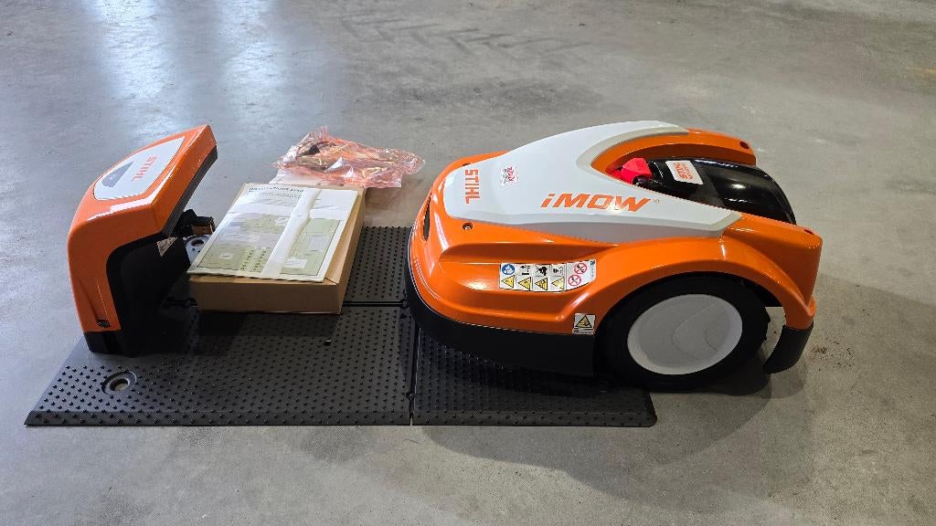 Stihl RMI 422 PC robotmaaier, Tuin en Terras, Stihl, Gebruikt, Mertstraat 5, Bestuurbaar via app