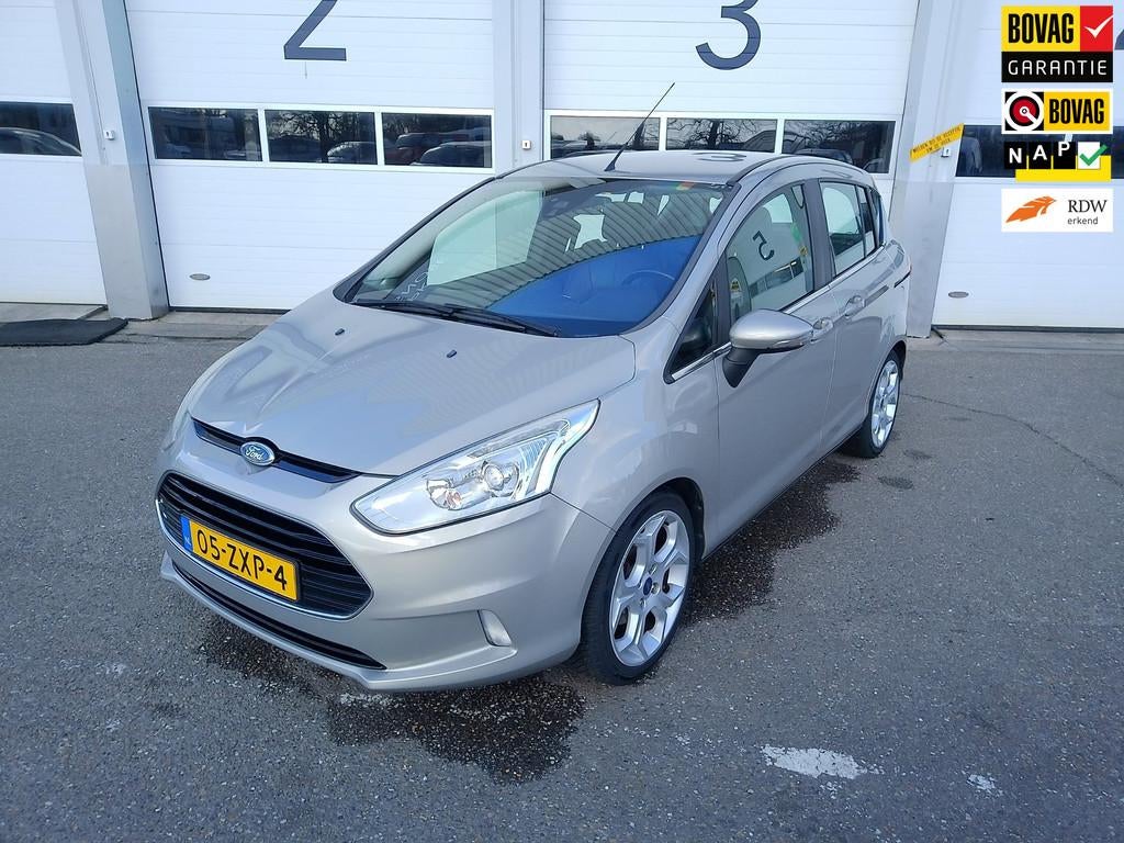 Ford B-Max 1.0 EcoBoost Titanium Distributie 2025 vervangen, Auto's, Ford, Voorwielaandrijving, Euro 5, 101 pk, Leder en Stof