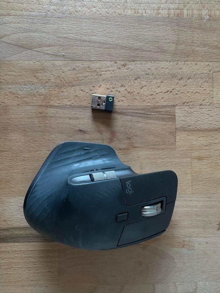 Logitech MX Master 3S - Zo goed als nieuw - Ophalen Rijswijk, Computers en Software, Muizen, Ophalen, Rechtshandig, Muis, Ergonomisch