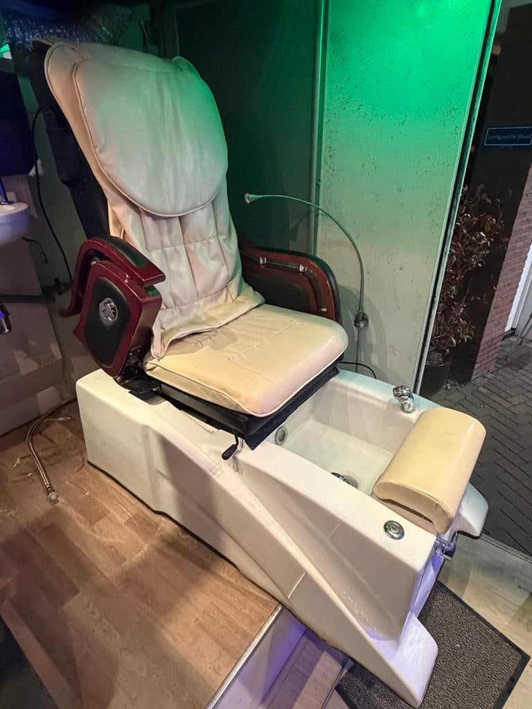 Luxe Spa Pedicure stoel met voetenbad, Massage