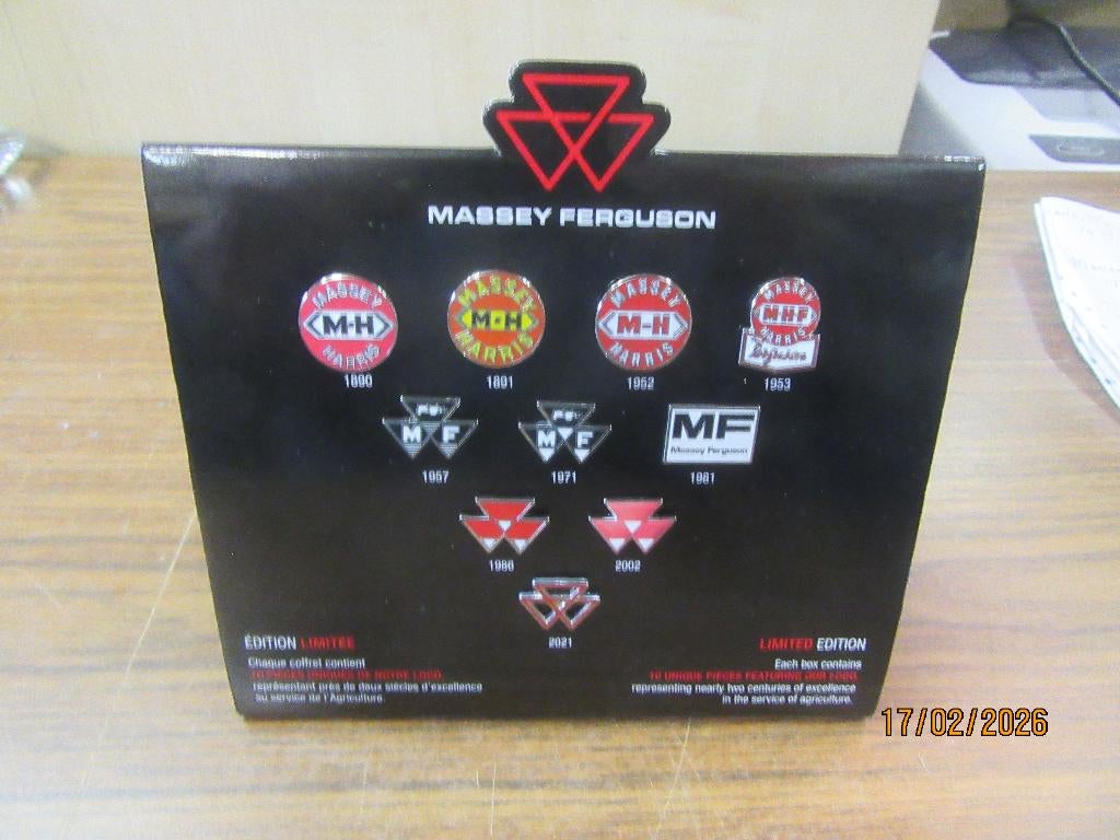 speldjes/pins  massey ferguson tractor trekker  landbouw, Ophalen of Verzenden, Nieuw, Transport, Speldje of Pin