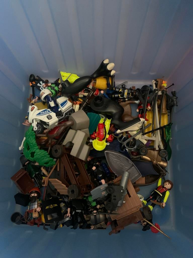 Grote doos Playmobil: piraten, politie en meer!, Kinderen en Baby's, Speelgoed | Playmobil, Ophalen of Verzenden, Gebruikt, Los playmobil