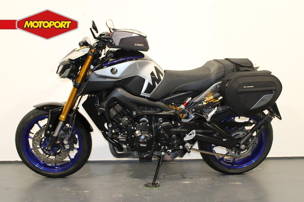 Yamaha MT 09 SP (bj 2020) - foto 3