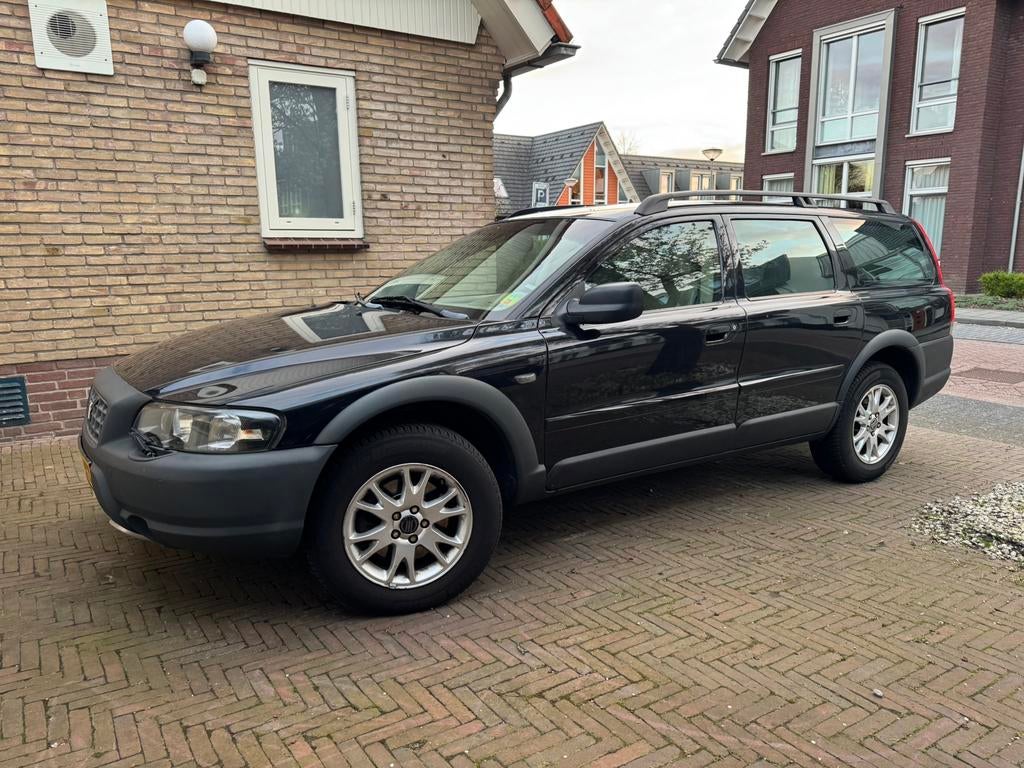 Volvo XC70 uit 2004 - YOUNGTIMER!, Auto's, Automaat, 1800 kg, Beige, XC70