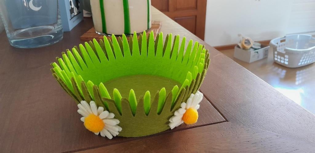 mandje mand paasmandje, Huis en Inrichting, Woonaccessoires | Schalen en Manden, Overige materialen, Mand, Rond, Ophalen of Verzenden