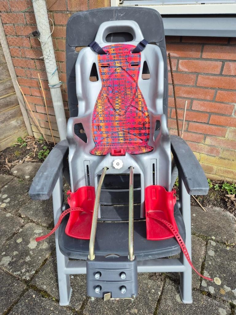 fietskinderstoeltje, Ophalen, Gebruikt, Voetsteuntjes
