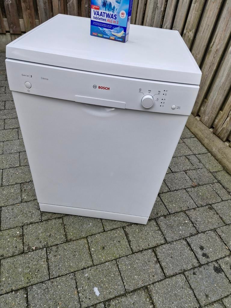 Bosch vaatwasser Vrijstaand  zo goed als nieuw, Witgoed en Apparatuur, Vaatwasmachines, Ophalen, Zo goed als nieuw, 85 tot 90 cm
