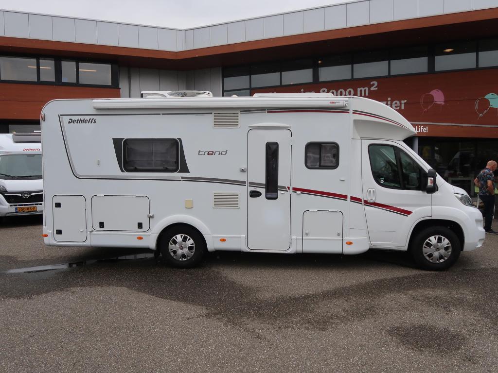 Dethleffs Trend 90 Years 7017 ALS NIEUW EN COMPLEET !!!, Standaard zit, Omvormer, Ringverwarming, Luifel